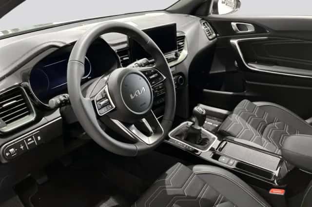 Kia Ceed (2025) thumbnail 7
