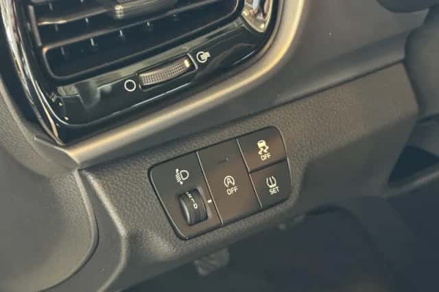 Kia Stonic (2025) thumbnail 17