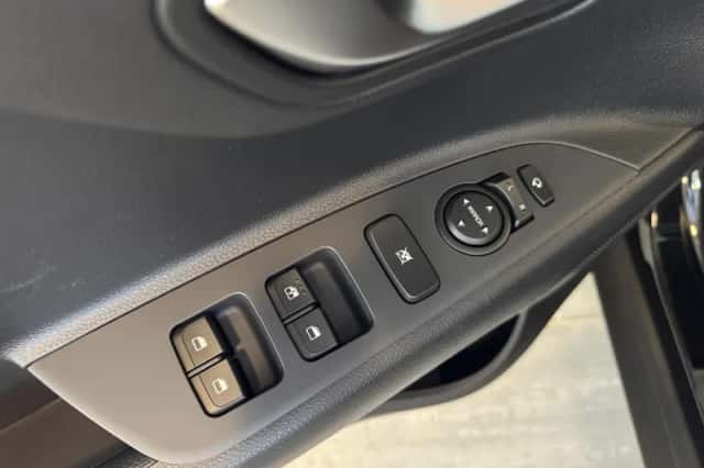 Kia Stonic (2025) thumbnail 18