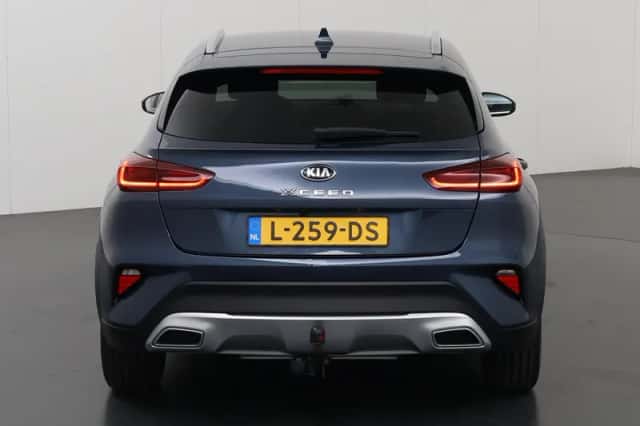 Kia XCeed (2021) thumbnail 4