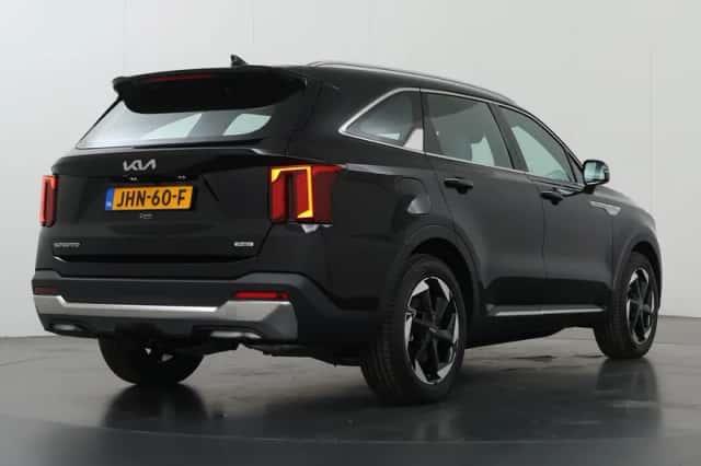 Kia Sorento (2025) thumbnail 2