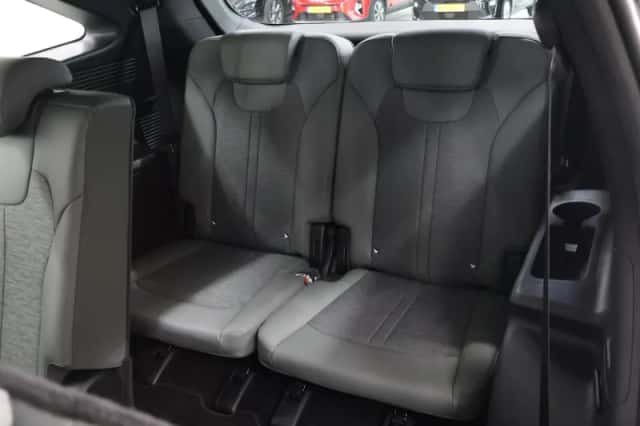 Kia Sorento (2025) thumbnail 12