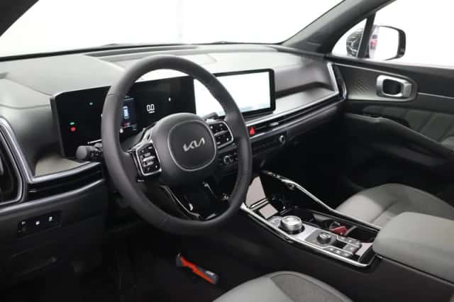 Kia Sorento (2025) thumbnail 7