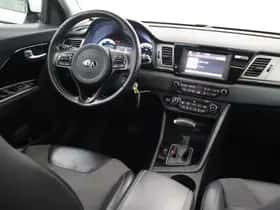 Kia Niro (2019) thumbnail 9