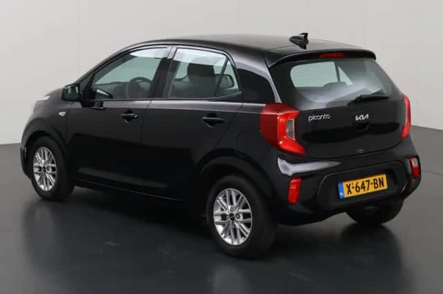 Kia Picanto (2023) thumbnail 22