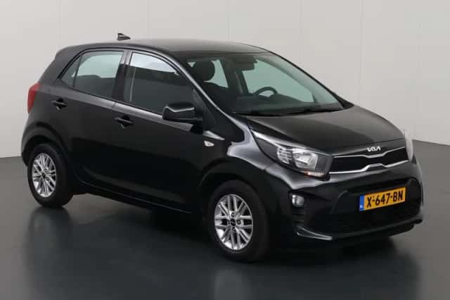 Kia Picanto (2023) thumbnail 23
