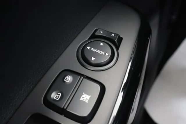 Kia Picanto (2023) thumbnail 28