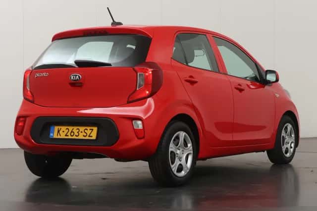 Kia Picanto (2021) thumbnail 2