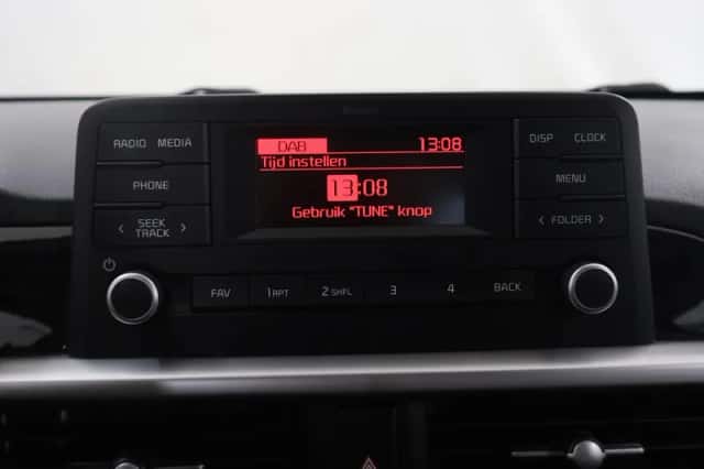 Kia Picanto (2021) thumbnail 16