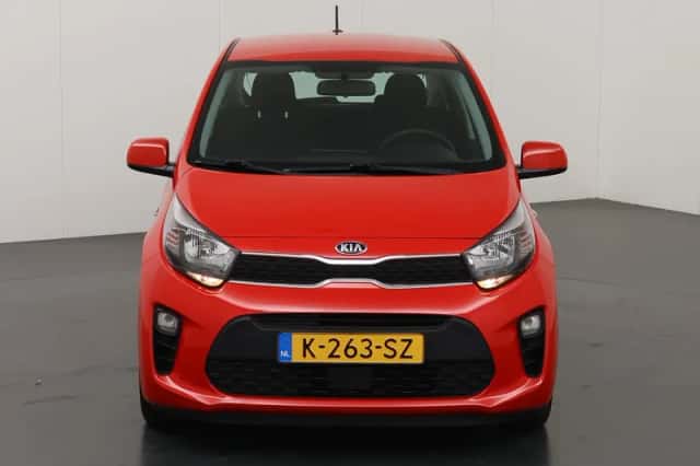 Kia Picanto (2021) thumbnail 3