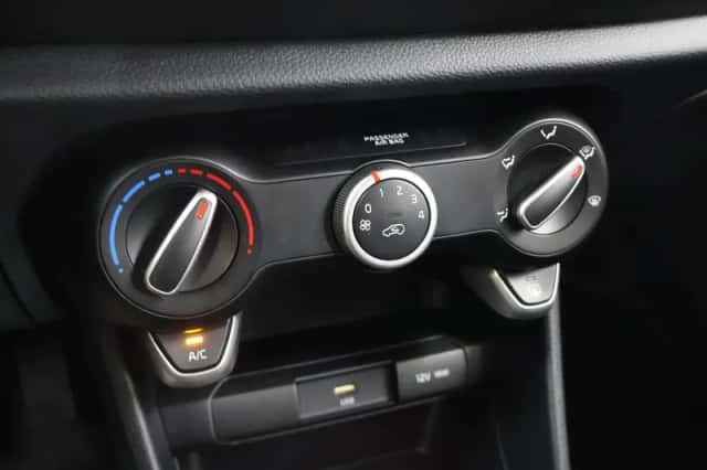 Kia Picanto (2021) thumbnail 21