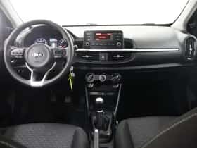Kia Picanto (2021) thumbnail 8