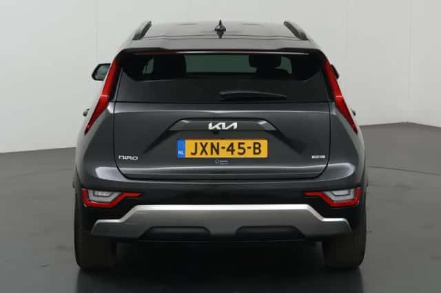 Kia Niro (2025) thumbnail 4
