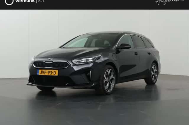 Kia Ceed Sportswagon (2021) thumbnail 1