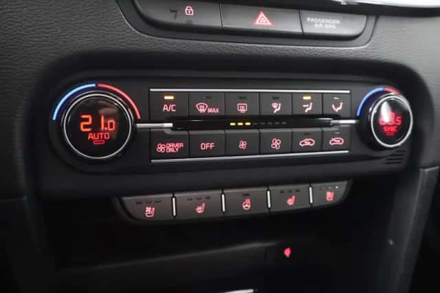 Kia Ceed Sportswagon (2021) thumbnail 19
