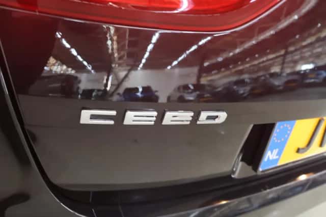 Kia Ceed Sportswagon (2021) thumbnail 40