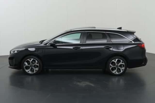 Kia Ceed Sportswagon (2021) thumbnail 5
