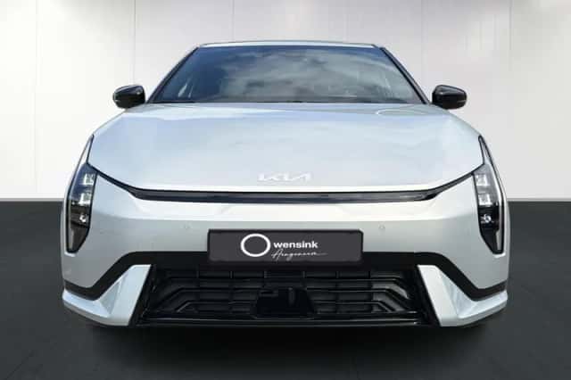 Kia EV4 (2026) thumbnail 3