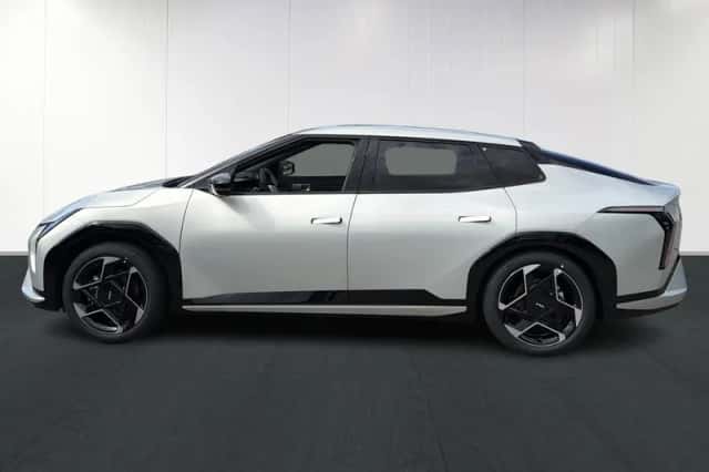 Kia EV4 (2026) thumbnail 5