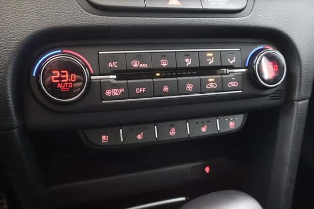 Kia XCeed (2021) thumbnail 19