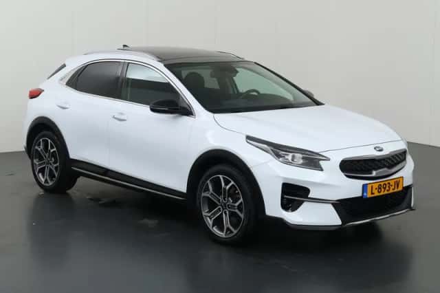 Kia XCeed (2021) thumbnail 23
