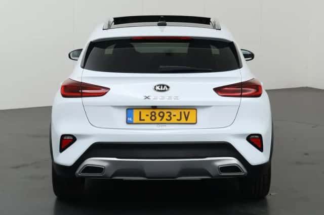 Kia XCeed (2021) thumbnail 4