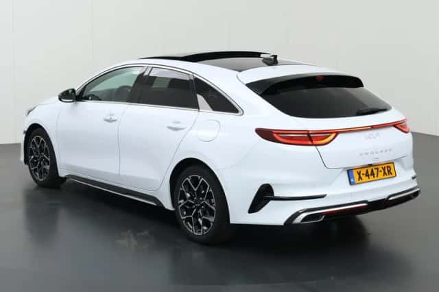 Kia Proceed (2024) thumbnail 22