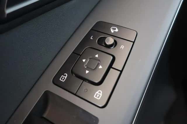 Kia Niro (2025) thumbnail 35