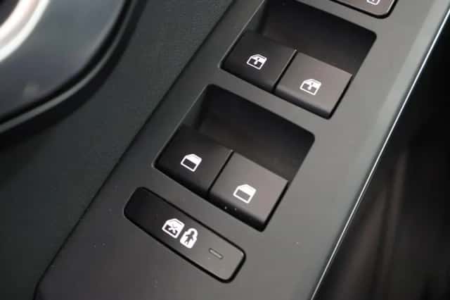Kia Niro (2025) thumbnail 35