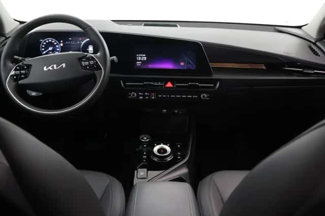 Kia Niro (2025) thumbnail 8