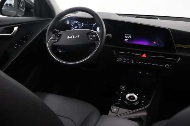 Kia Niro (2025) thumbnail 9
