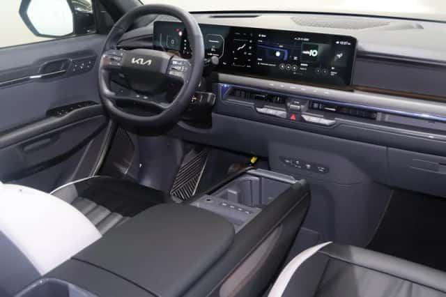Kia EV9 (2026) thumbnail 13