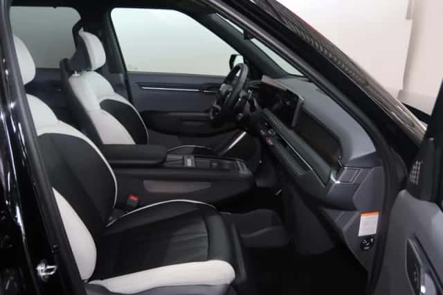 Kia EV9 (2026) thumbnail 7