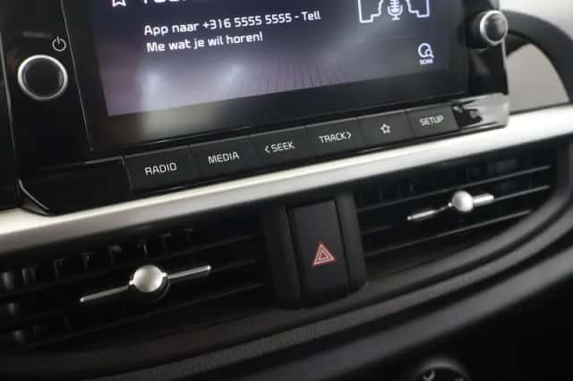 Kia Picanto (2021) thumbnail 16