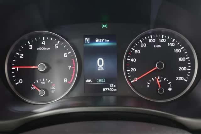 Kia Stonic (2021) thumbnail 12