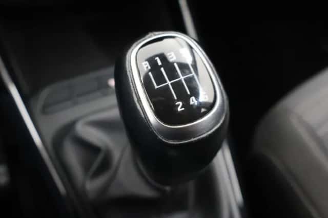 Kia Stonic (2021) thumbnail 25