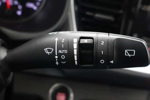Kia Stonic (2021) thumbnail 28