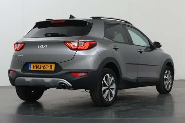 Kia Stonic (2025) thumbnail 2