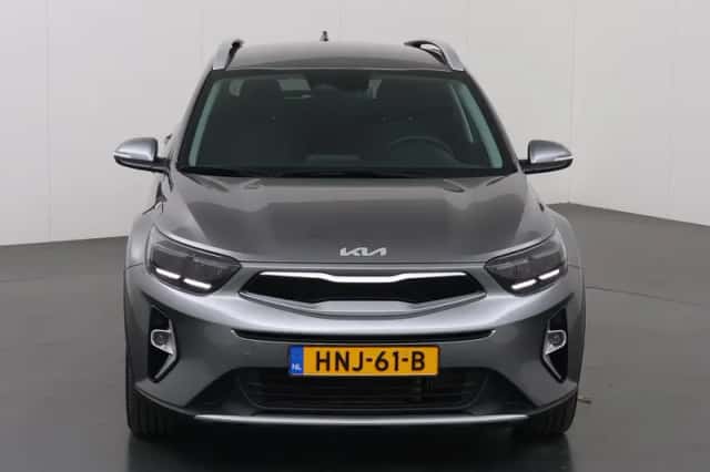 Kia Stonic (2025) thumbnail 3