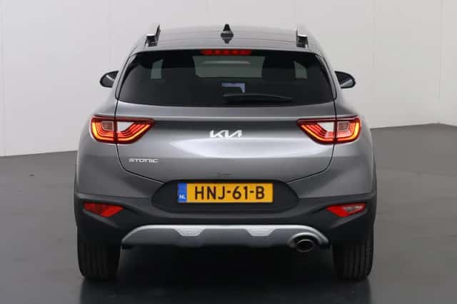 Kia Stonic (2025) thumbnail 4