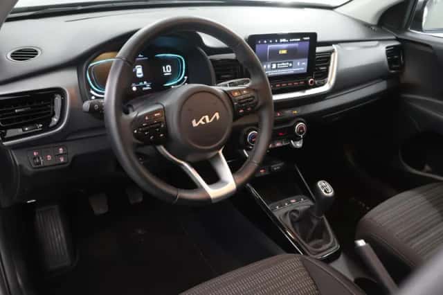 Kia Stonic (2025) thumbnail 7