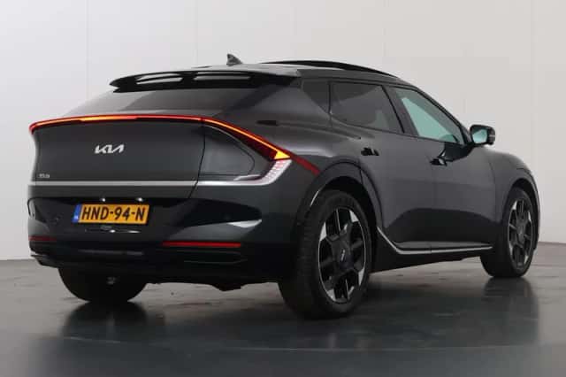 Kia EV6 (2025) thumbnail 2