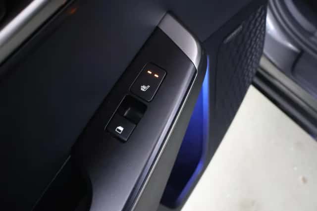 Kia EV6 (2025) thumbnail 12