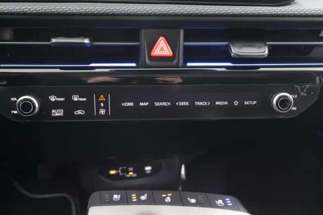 Kia EV6 (2025) thumbnail 24