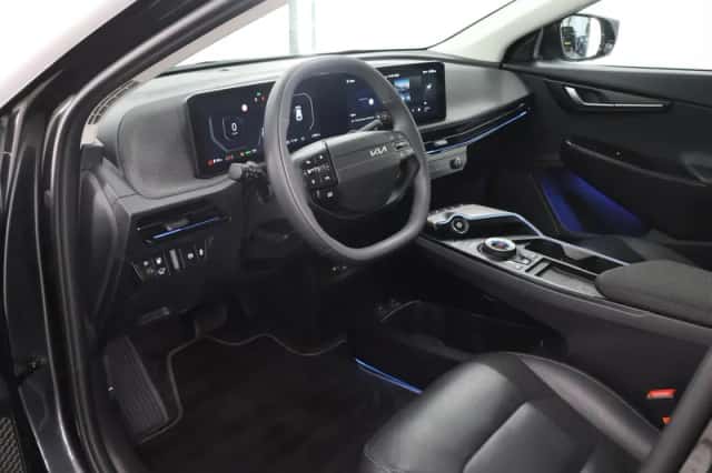 Kia EV6 (2025) thumbnail 7