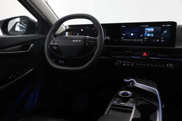 Kia EV6 (2025) thumbnail 9