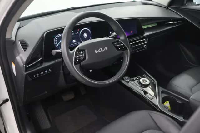 Kia Niro (2022) thumbnail 7