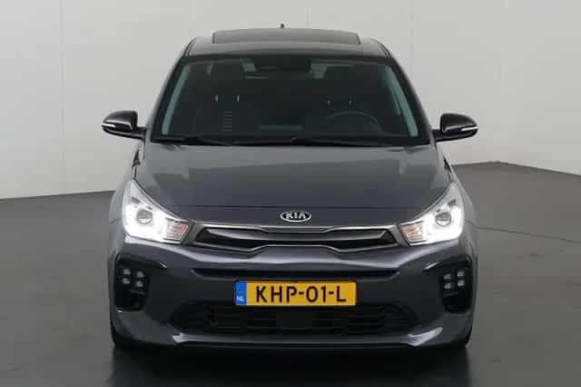 Kia Rio (2020) thumbnail 3