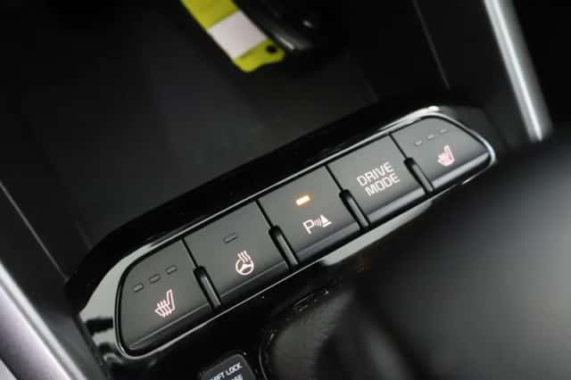 Kia Rio (2020) thumbnail 21
