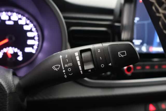 Kia Rio (2020) thumbnail 29